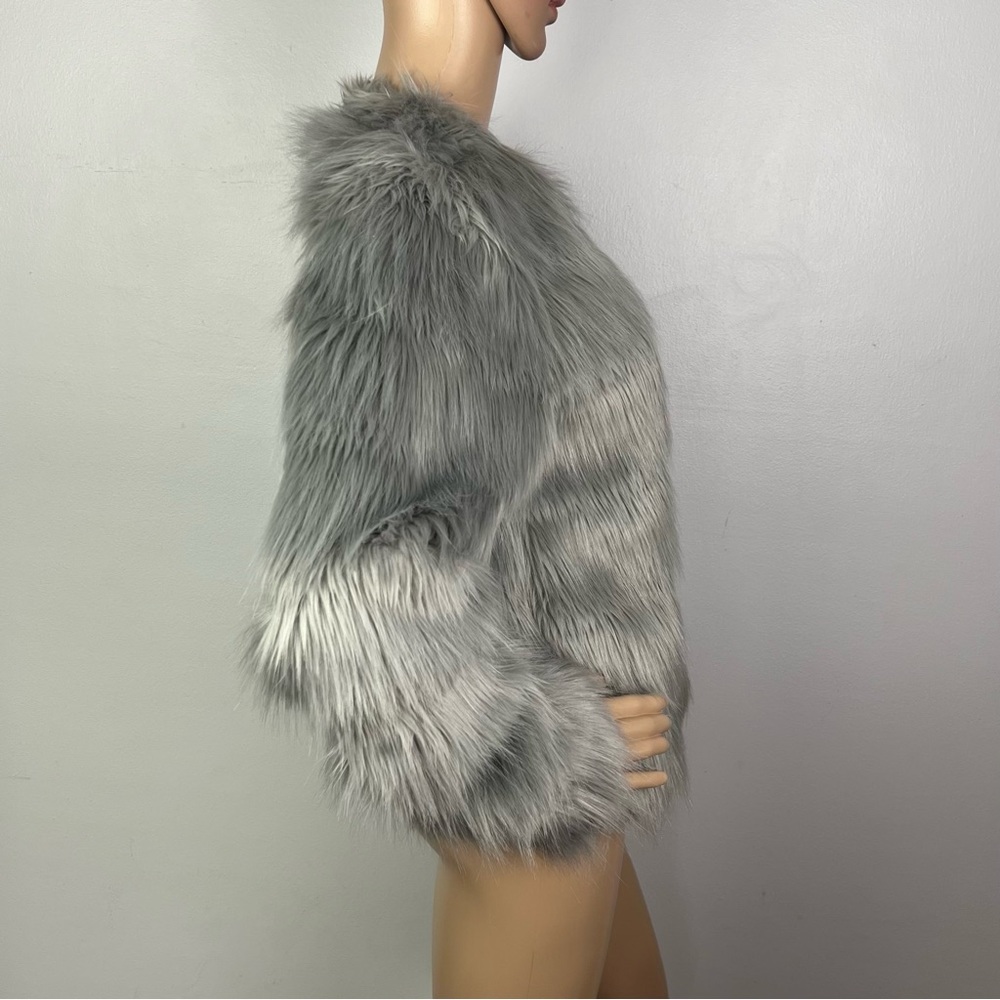 H&M GRAY SHORT FAUX FUR JACKET - Picture 6 of 7
